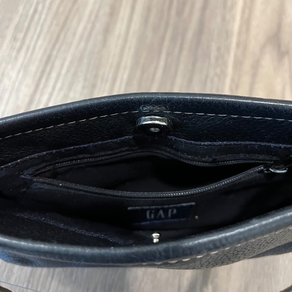 GAP Black Mini Shoulder Bag with White Stitching - Picture 4 of 4